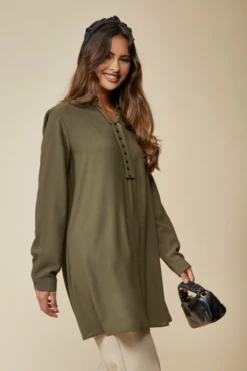 Hoxton Gal Tunic Shirt With Button Details In Khaki -Liquorish || Yumi Shop 85DulCE2 9322