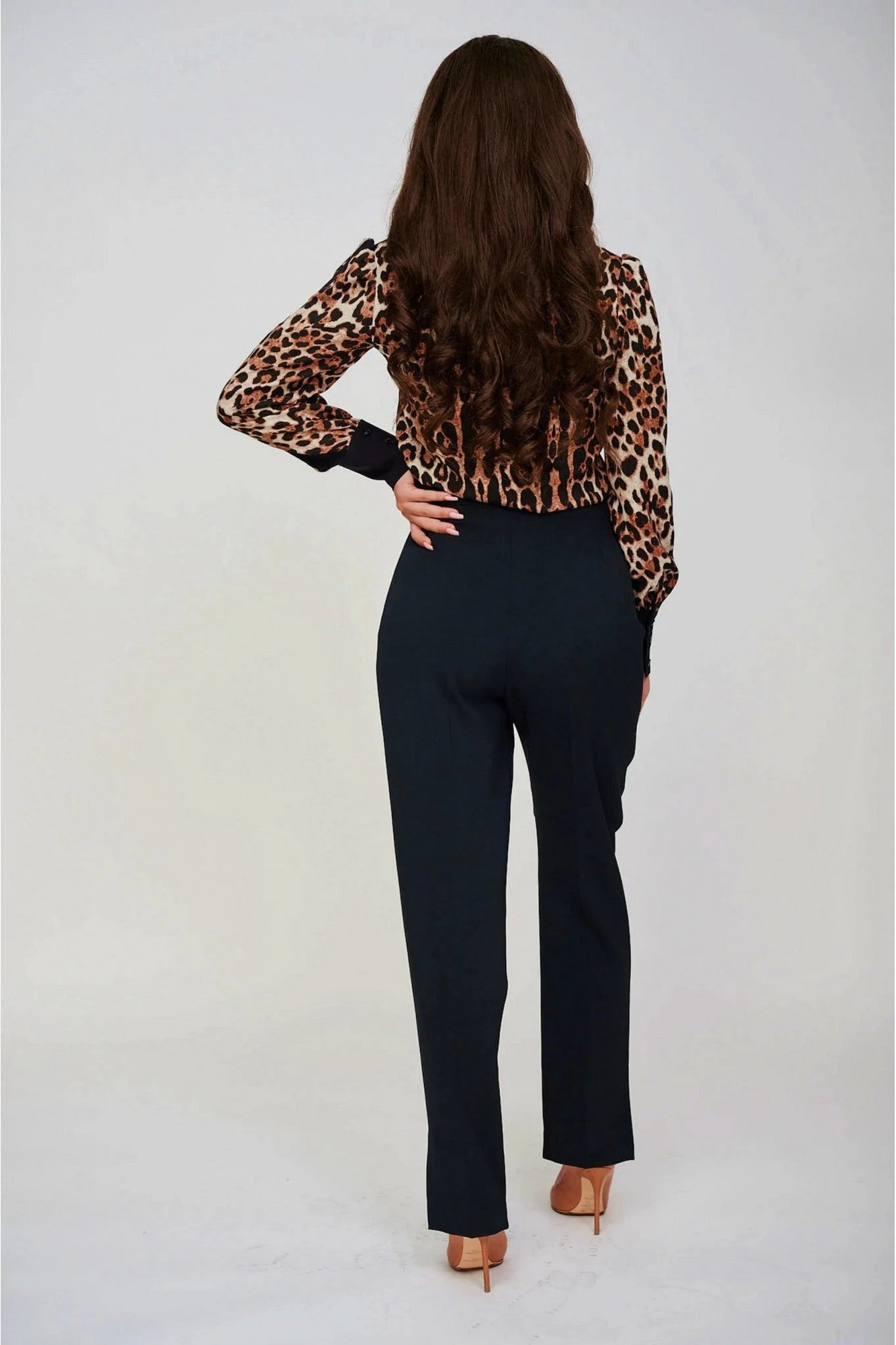 Yan Neo London Desma Classic Waisted Trousers 7 Yan Neo London Desma Classic Waisted Trousers - Image 5