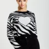 Liquorish Heart Jumper In Black And White Zebra Pattern -Liquorish || Yumi Shop AozQ56Qq 13880