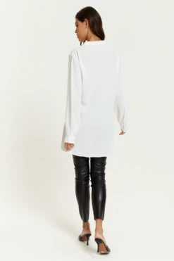 Hoxton Gal Long Sleeves White Tunic With Button Details 13 Hoxton Gal Long Sleeves White Tunic With Button Details -Liquorish || Yumi Shop GOB1n7ui 14938