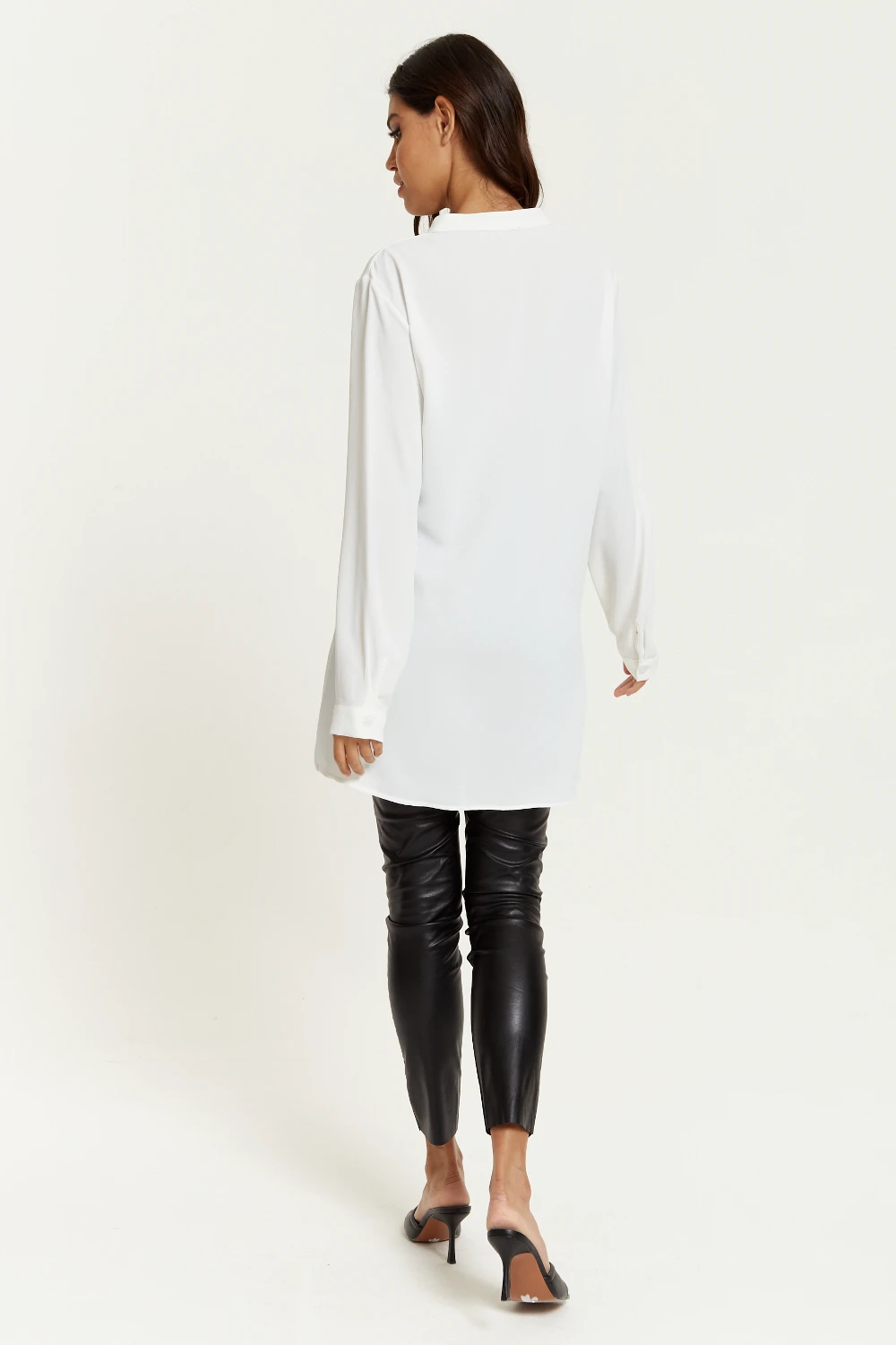 Hoxton Gal Long Sleeves White Tunic With Button Details 8 Hoxton Gal Long Sleeves White Tunic With Button Details - Image 6