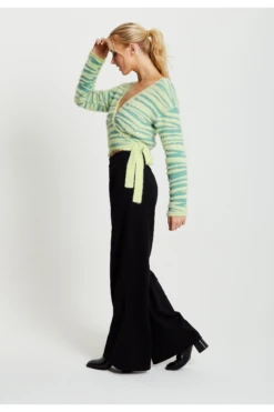 Liquorish Textured Zebra Wrap Cardigan In Yellow And Green -Liquorish || Yumi Shop I4BqQ2ei 12814