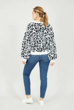 Mela London Leopard Knitted Fluffy Jumper 10 Mela London Leopard Knitted Fluffy Jumper -Liquorish || Yumi Shop ISDDdaUJ 13304