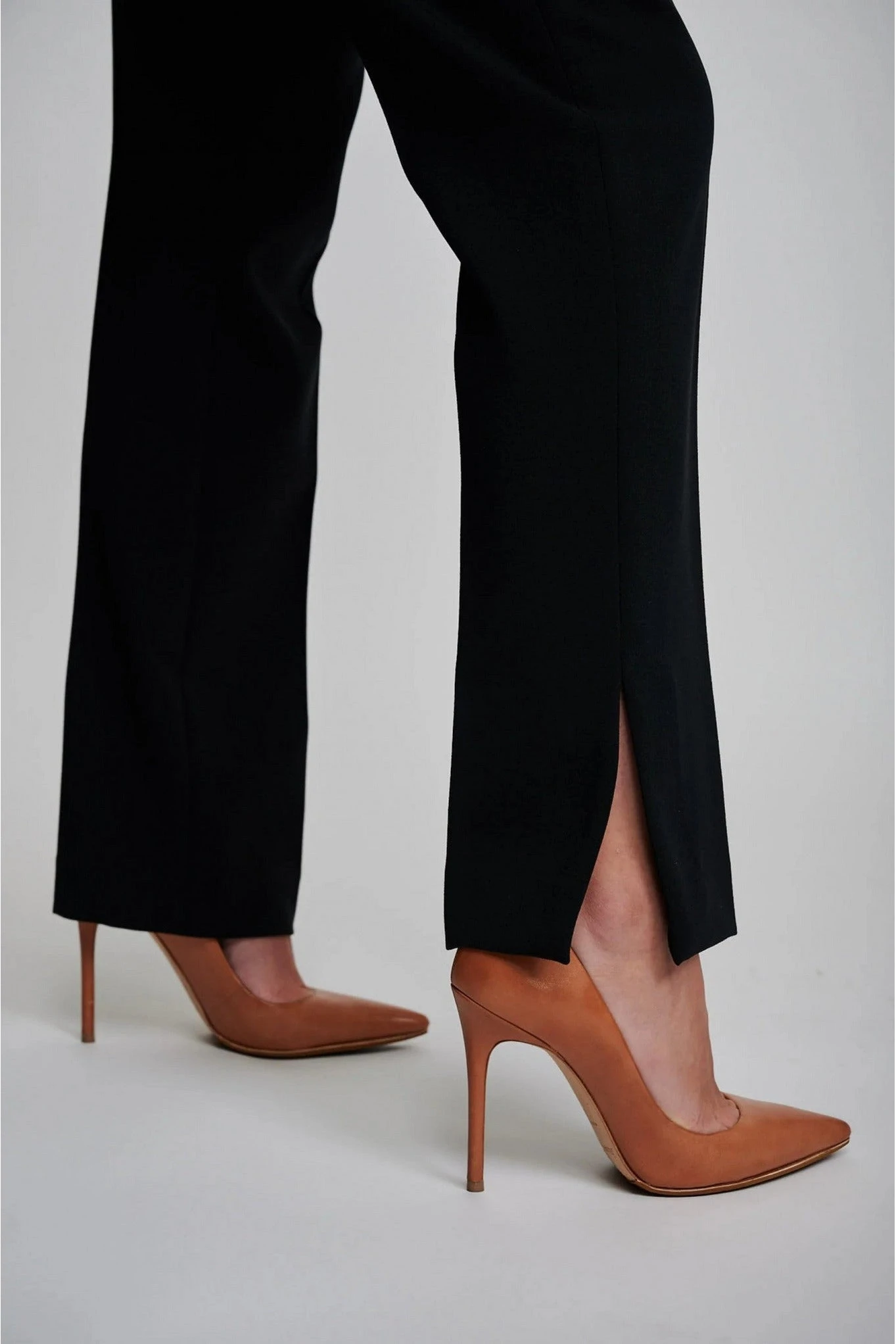 Yan Neo London Desma Classic Waisted Trousers 8 Yan Neo London Desma Classic Waisted Trousers - Image 6