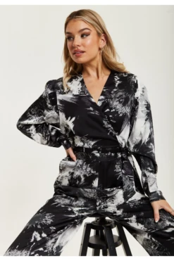 Liquorish Mono Abstract Print Jumpsuit With Long Sleeves 12 Liquorish Mono Abstract Print Jumpsuit With Long Sleeves -Liquorish || Yumi Shop N8qOJQNu 15662