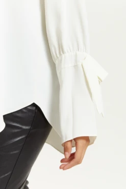 Hoxton Gal Relaxed Fit Cuff Detailed Blouse With Long Sleeve -Liquorish || Yumi Shop OuRPeAZZ 14182