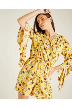 Dusty Pink Waterfall Sleeve Printed Mini Playsuit | Yellow -Liquorish || Yumi Shop U3U7LkAh 12212