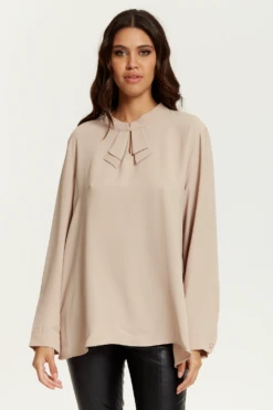 Hoxton Gal Oversized Detailed Neck Crepe Top