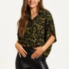 Liquorish Khaki Animal Print Shirt With Short Sleeves -Liquorish || Yumi Shop dmmxelwa 15383