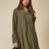 Hoxton Gal Tunic Shirt With Button Details In Khaki -Liquorish || Yumi Shop fFHc6MEK 9322