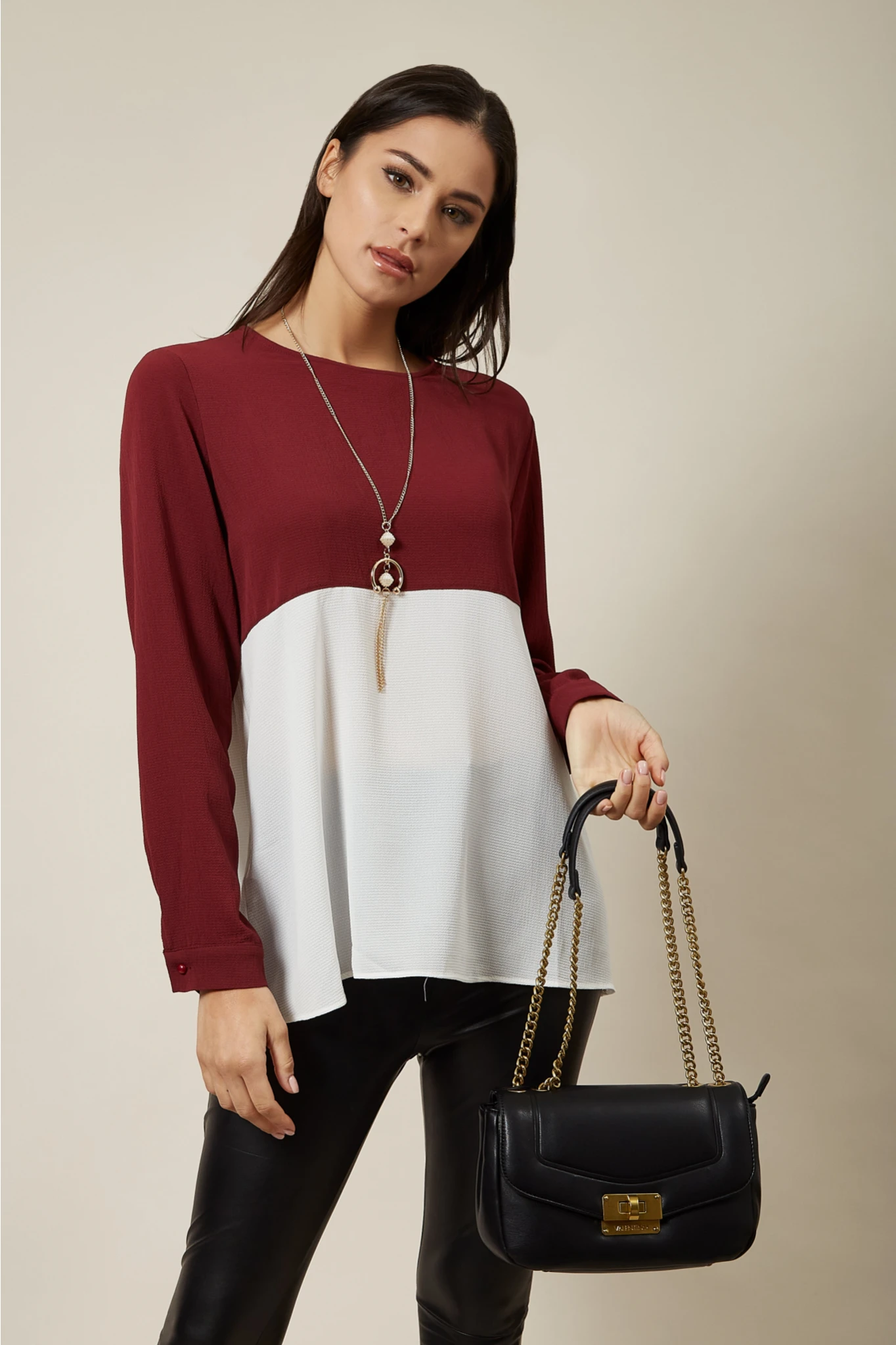 Hoxton Gal Long Sleeve Relaxed Fit Block Top With Necklace 11 Hoxton Gal Long Sleeve Relaxed Fit Block Top With Necklace - Image 9