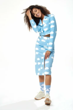 Liquorish Cloud Print Skirt In Blue -Liquorish || Yumi Shop oek5hLsN 10446