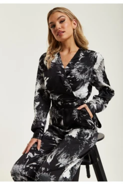 Liquorish Mono Abstract Print Jumpsuit With Long Sleeves 13 Liquorish Mono Abstract Print Jumpsuit With Long Sleeves -Liquorish || Yumi Shop pAGLHWej 15662