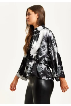 Liquorish Abstract Print Shirt With Long Sleeves -Liquorish || Yumi Shop rtTexCSs 14963